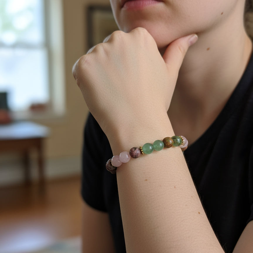 XBZ Crystal Aromatherapy Bracelet in Heart Healing design
